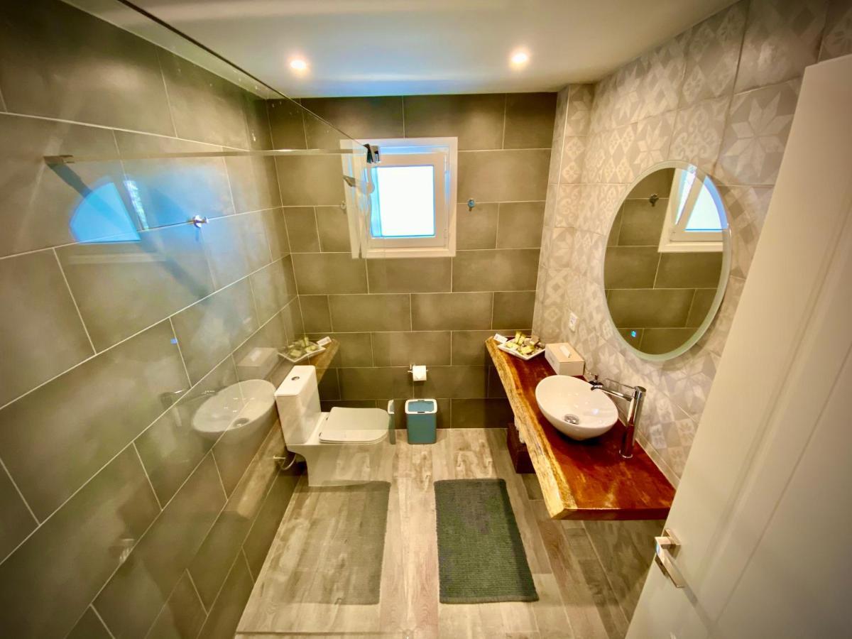 Villa Hylas Luxury Bed & Breakfast Kilada Bagian luar foto